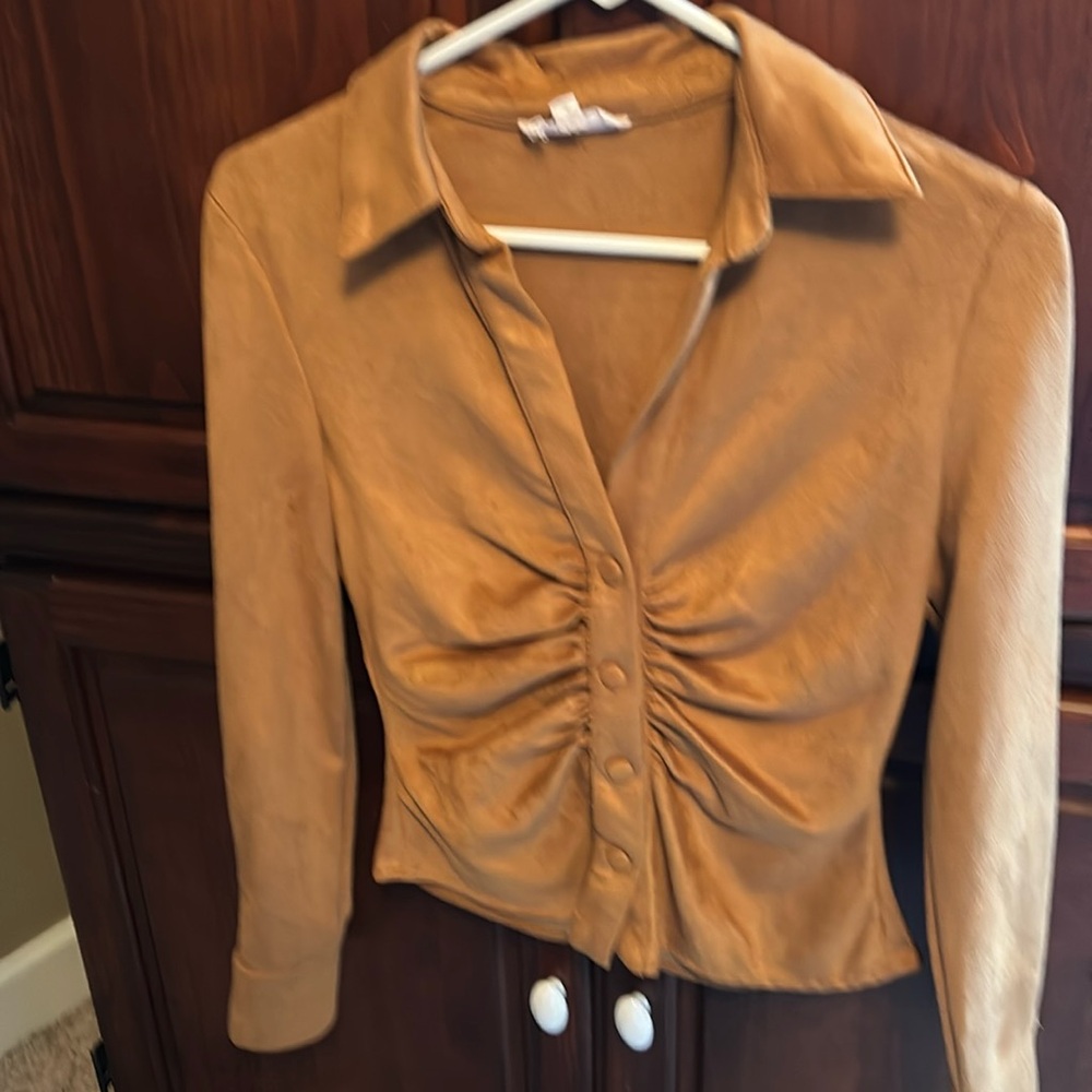 Boutique THML suede feel top. Super soft